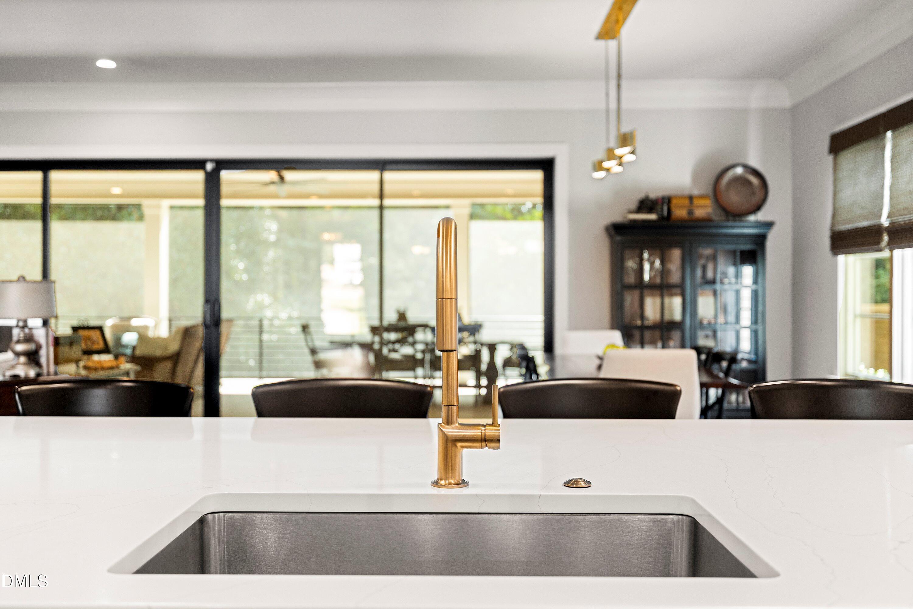 1304 Ivy Lane Raleigh, NC 27609 - Photo 16 of 62 Ivy 15