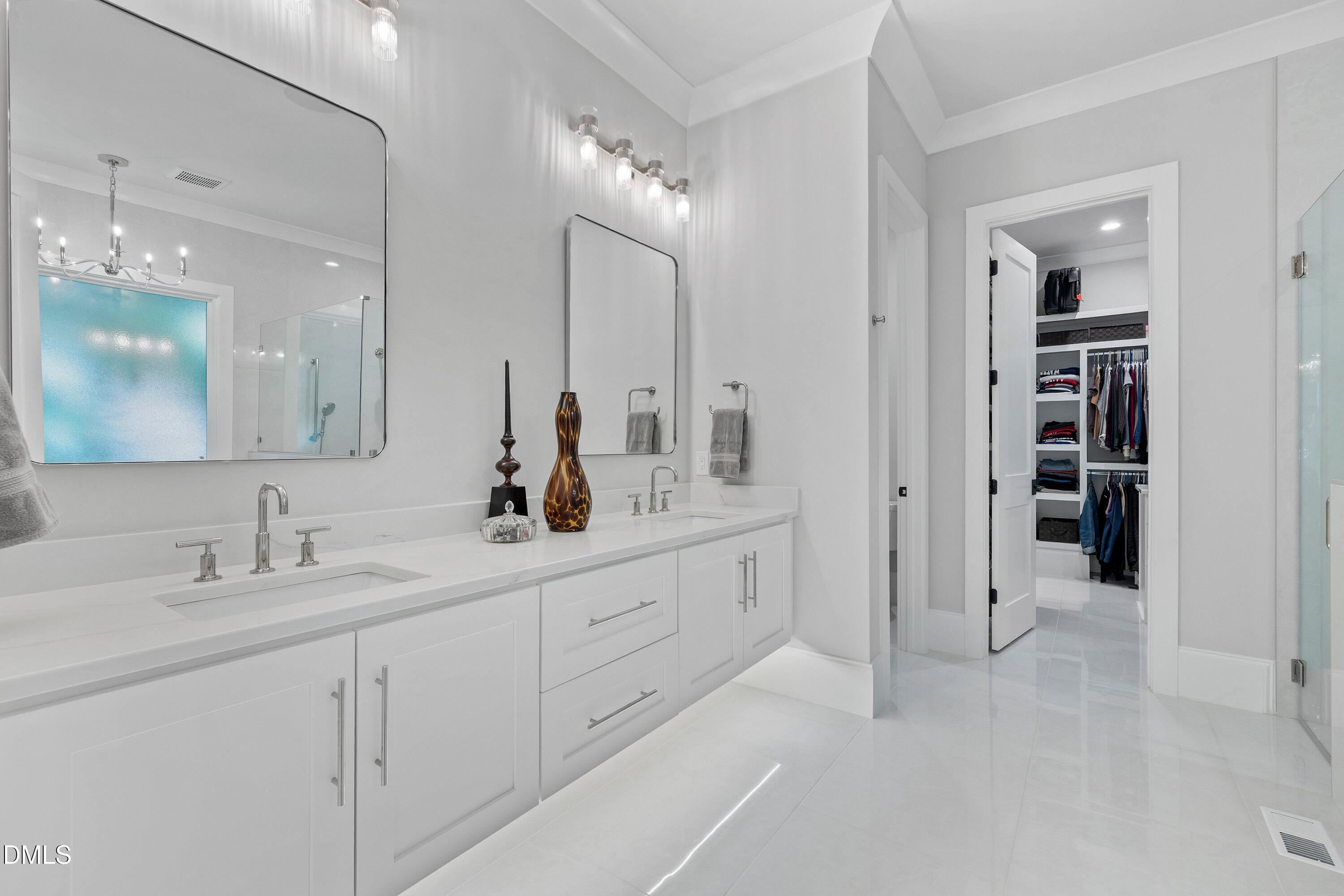 1304 Ivy Lane Raleigh, NC 27609 - Photo 25 of 62 Ivy 23