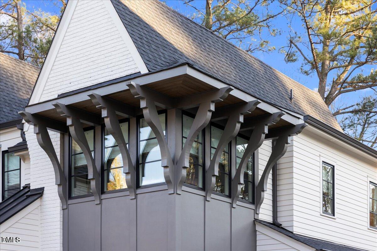 1304 Ivy Lane Raleigh, NC 27609 - Photo 3 of 62 Ivy 60