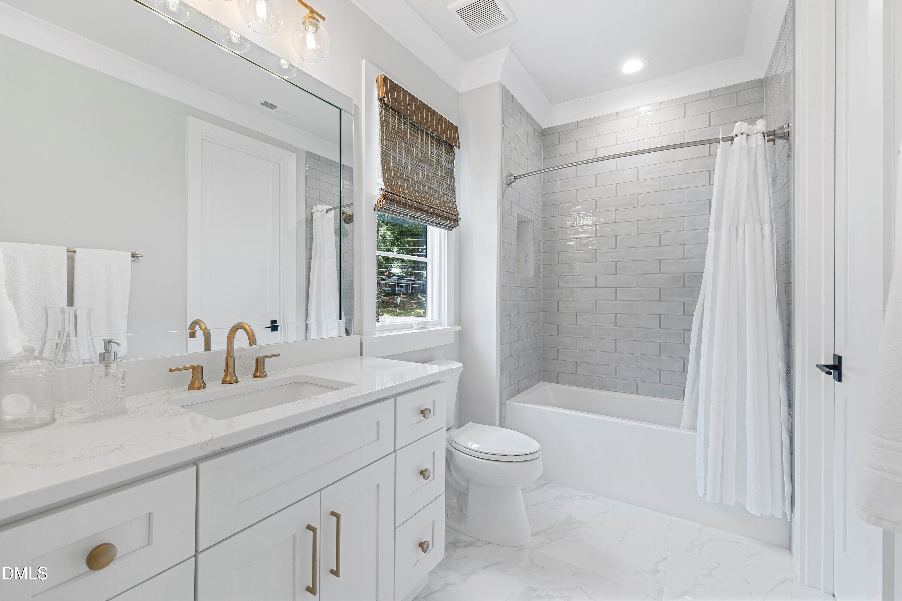 1304 Ivy Lane Raleigh, NC 27609 - Photo 43 of 62 Ivy 40