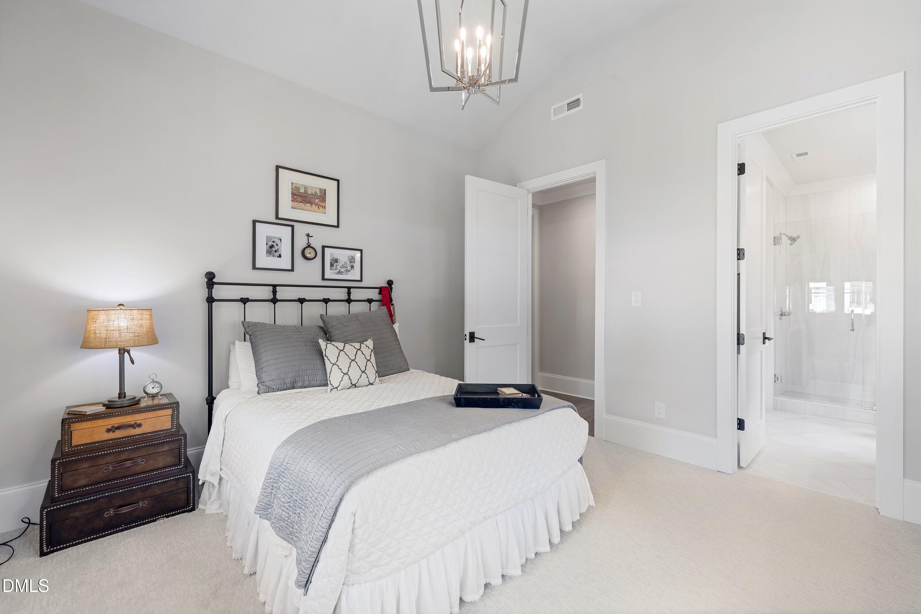 1304 Ivy Lane Raleigh, NC 27609 - Photo 47 of 62 Ivy 44