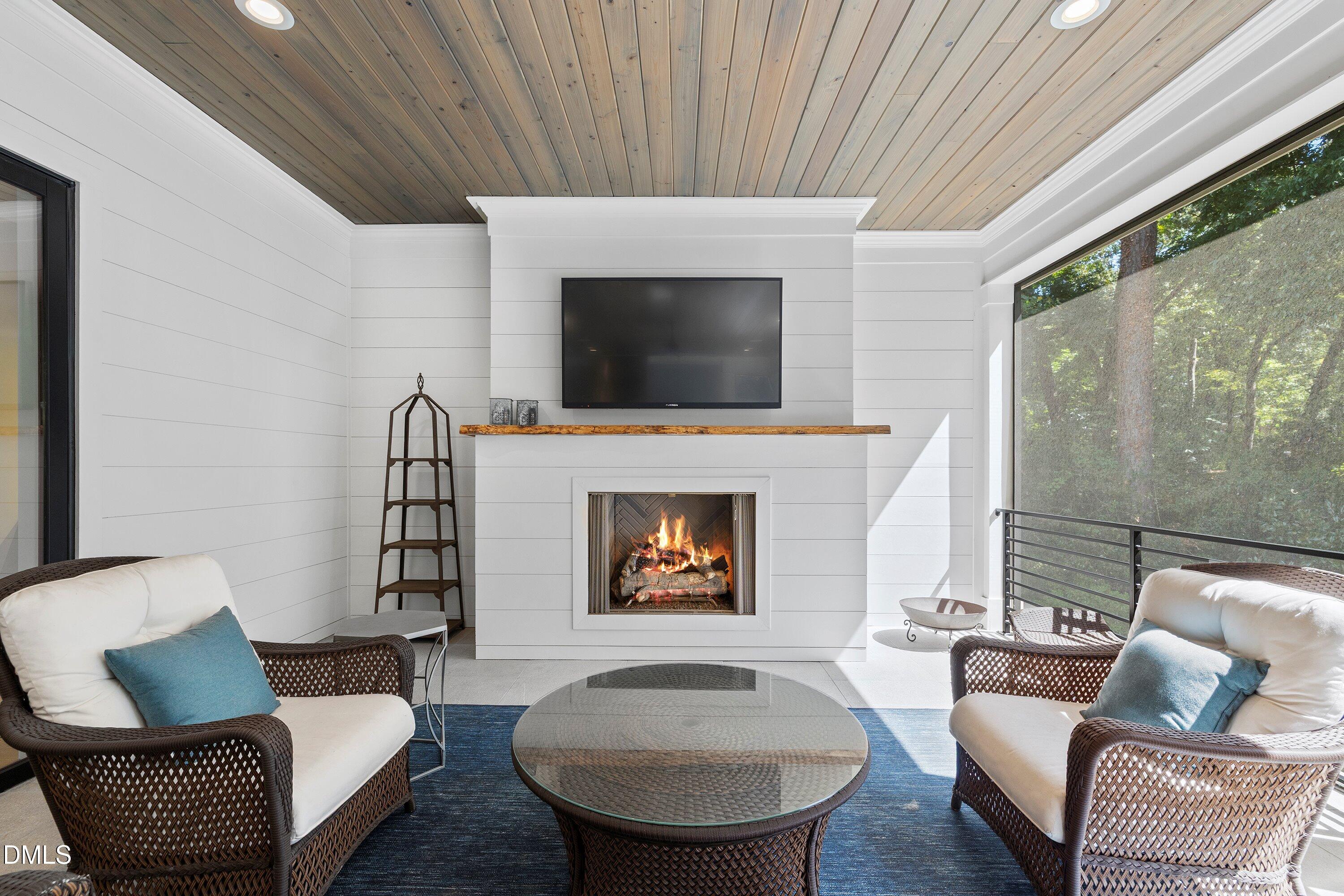 1304 Ivy Lane Raleigh, NC 27609 - Photo 52 of 62 Ivy 49