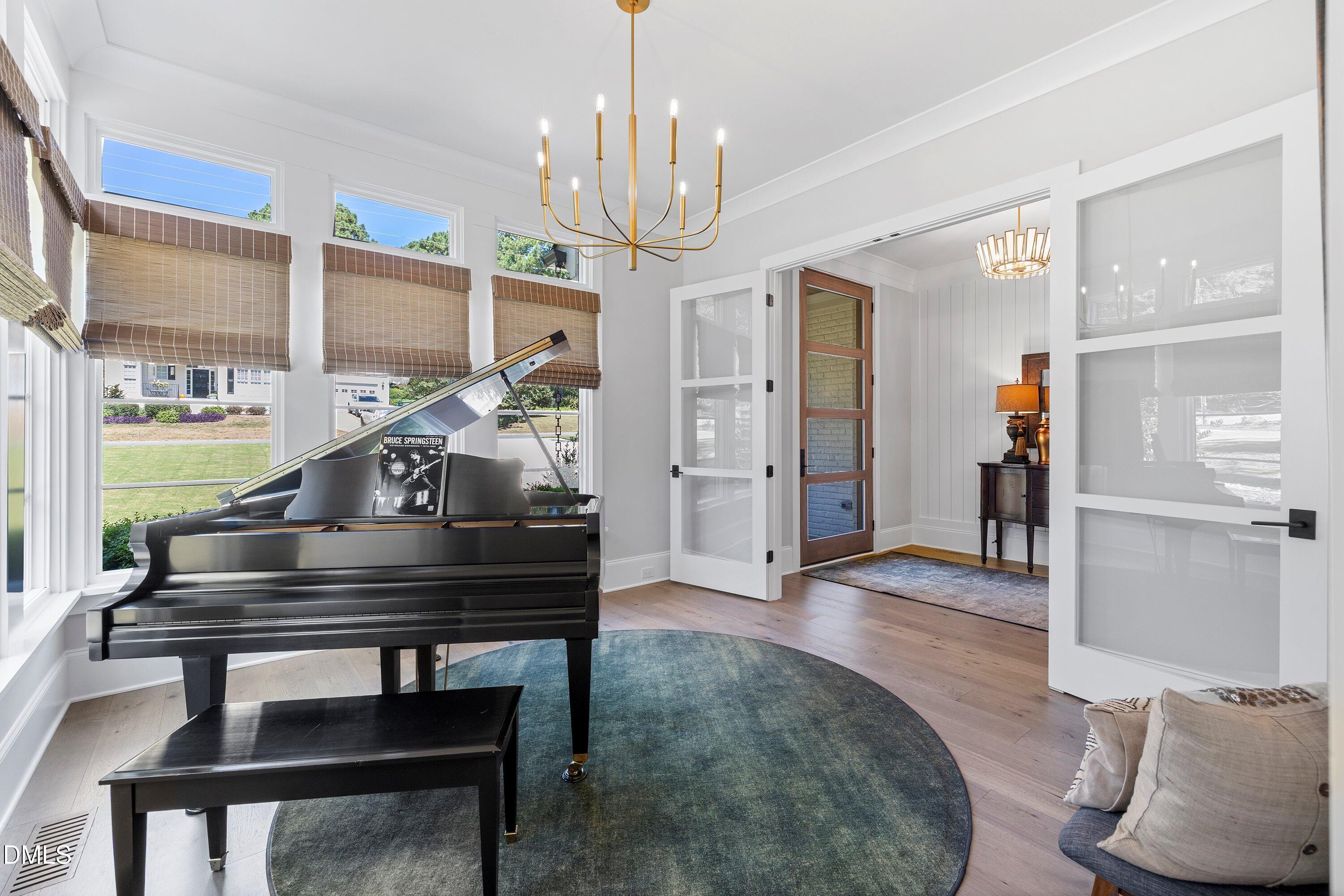 1304 Ivy Lane Raleigh, NC 27609 - Photo 8 of 62 Ivy 7