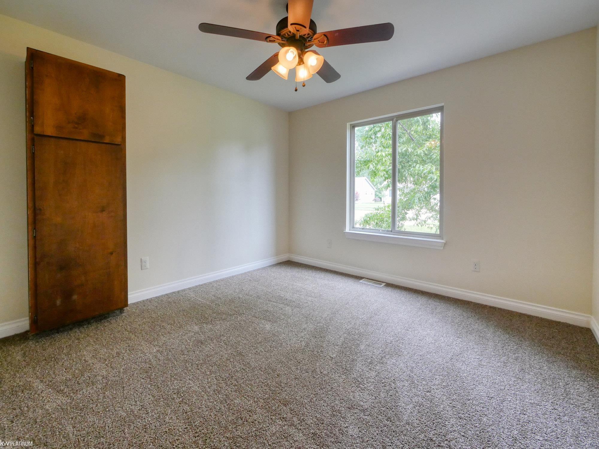 9522 Amy Road Algonac, MI 48001 - Photo 27 of 29 50117422-26.JPG