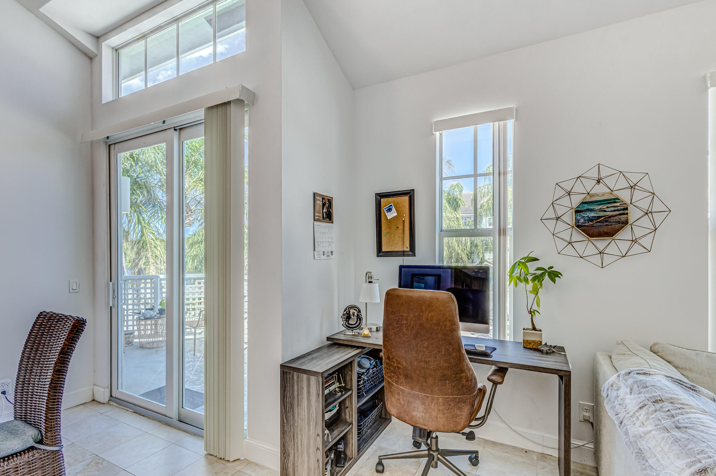 1701 Mizzenmast Way Jupiter, FL 33477 - Photo 14 of 46 Work space