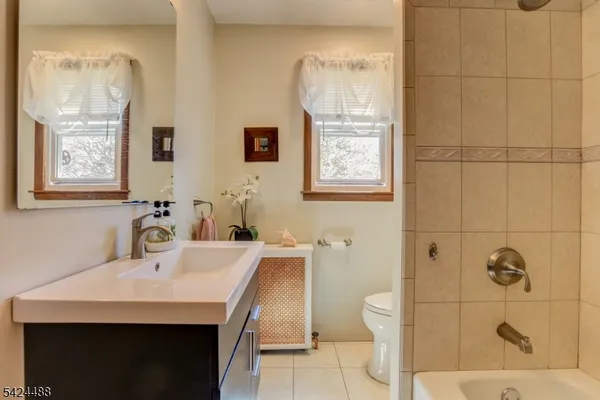 $475,000 | 116 East 10th Street, Linden, NJ 07036