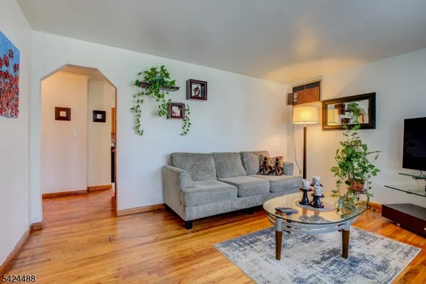 $475,000 | 116 East 10th Street, Linden, NJ 07036