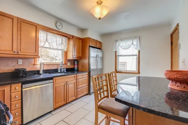 $475,000 | 116 East 10th Street, Linden, NJ 07036