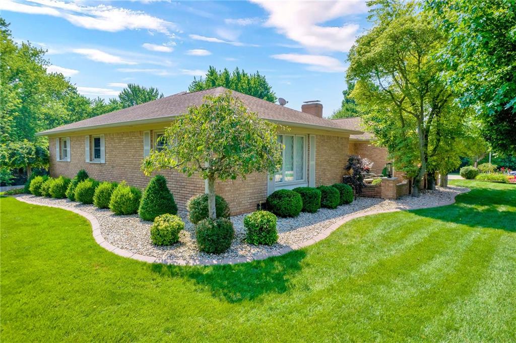 409 Leaning Tree Road Greenwood, IN 46142 - Photo 3 of 54 Gallery Image 3