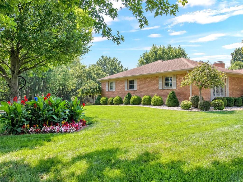 409 Leaning Tree Road Greenwood, IN 46142 - Photo 4 of 54 Gallery Image 4