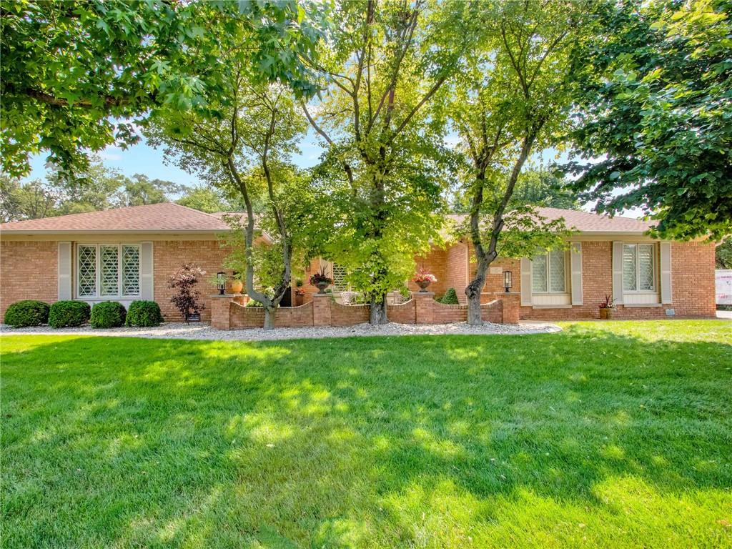 409 Leaning Tree Road Greenwood, IN 46142 - Photo 7 of 54 Gallery Image 7