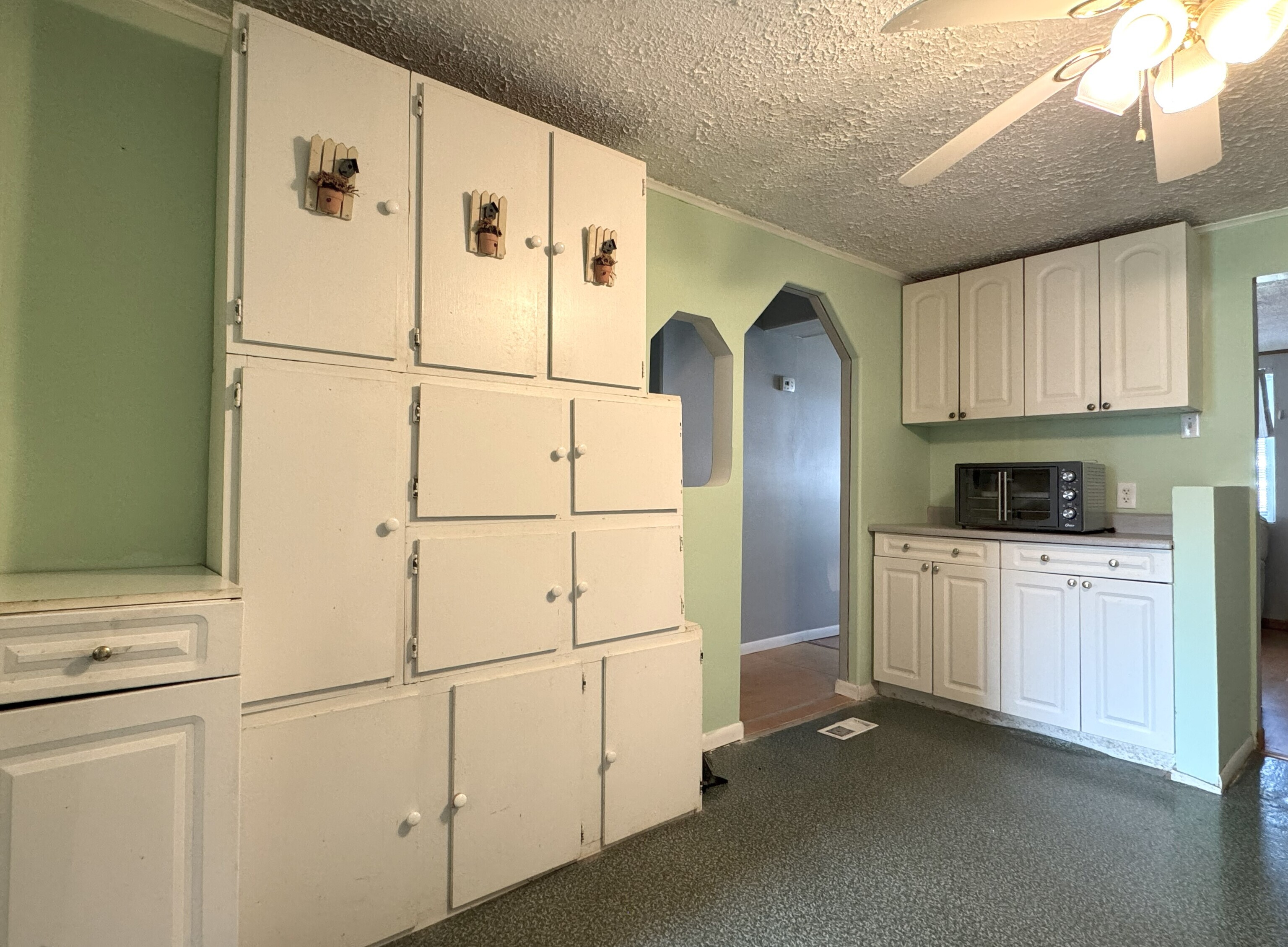 3113 South Holt Road Indianapolis, IN 46221 - Photo 11 of 25 Gallery Image 11