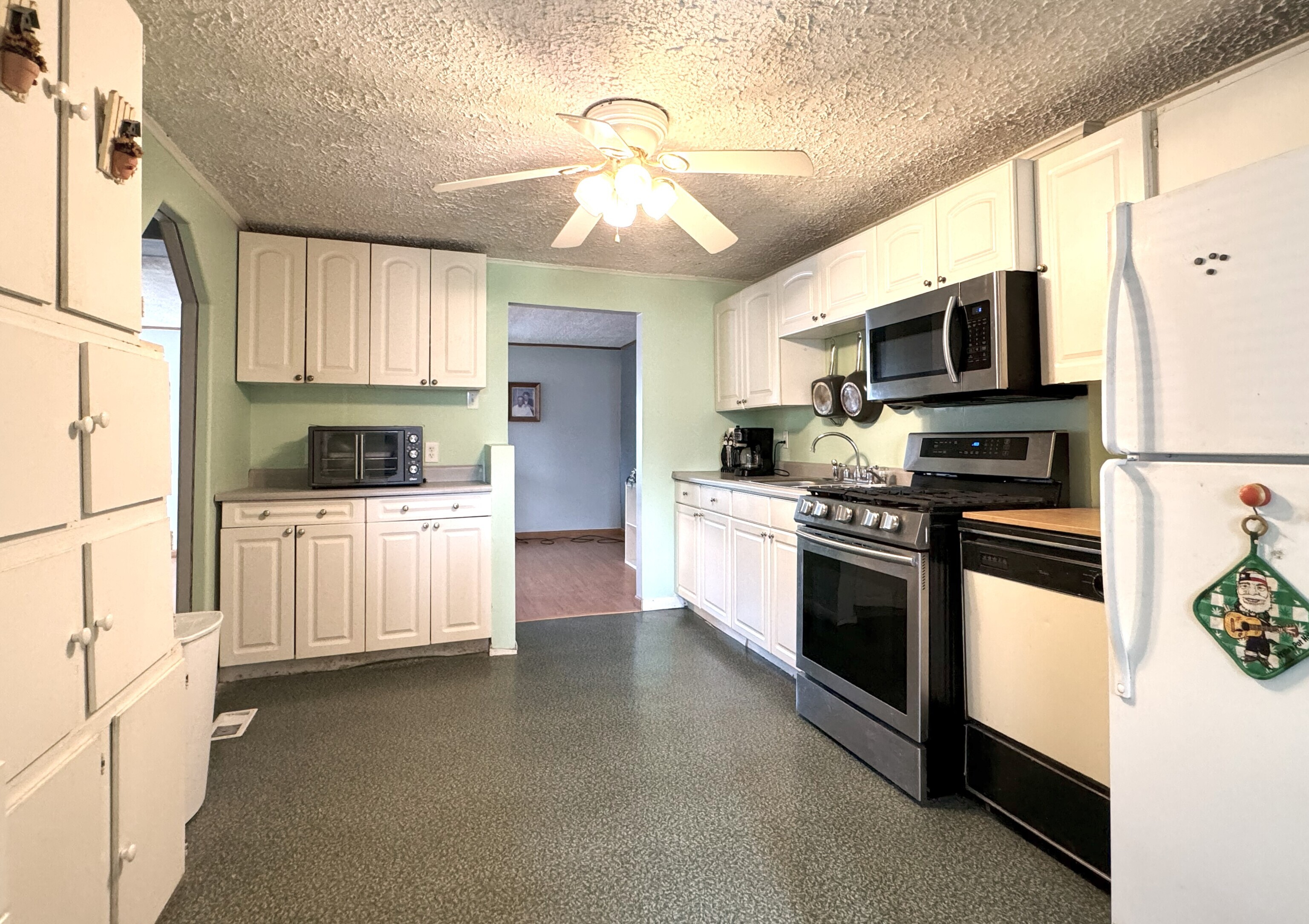 3113 South Holt Road Indianapolis, IN 46221 - Photo 10 of 25 Gallery Image 10
