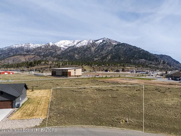 $175,000 | 12 Aster Loop, Alpine, WY 83128