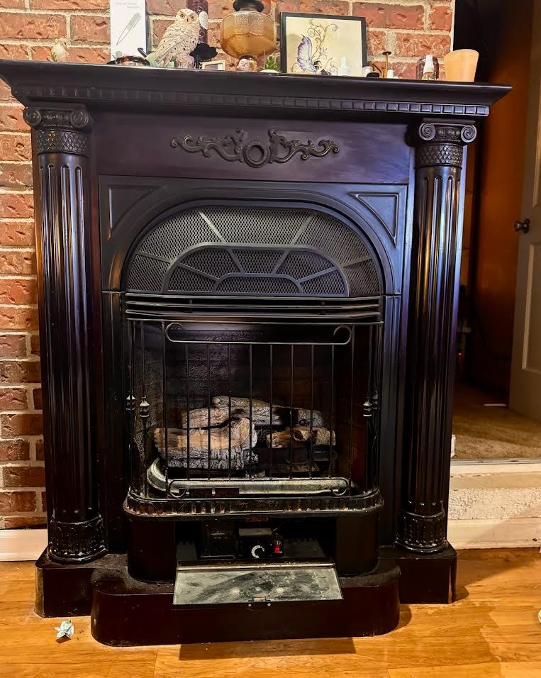 395 Hannis Road Bolivar, TN 38008 - Photo 22 of 24 a stove top oven sitting inside of a kitchen