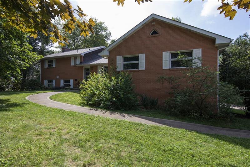 5393 Hardt Road Gibsonia, PA 15044 - Photo 1 of 25 Gallery Image 1