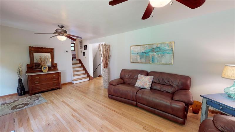 5393 Hardt Road Gibsonia, PA 15044 - Photo 2 of 25 Gallery Image 2