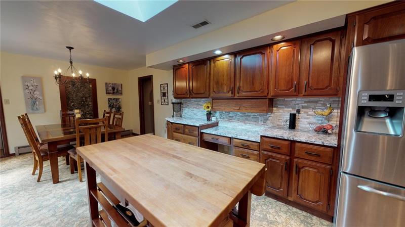 5393 Hardt Road Gibsonia, PA 15044 - Photo 5 of 25 Gallery Image 5