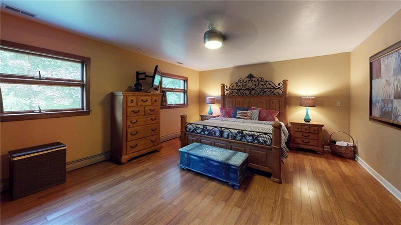 5393 Hardt Road Gibsonia, PA 15044 - Photo 8 of 25 Gallery Image 8
