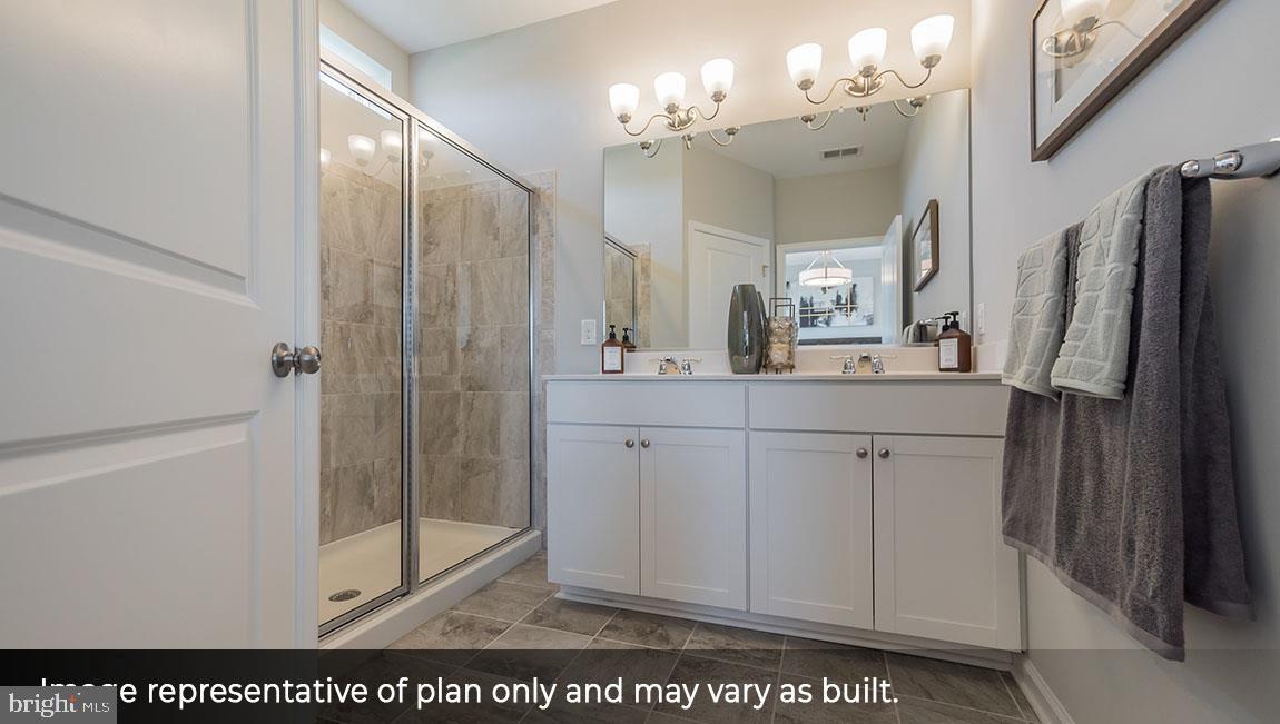 25 Sienna Way Mount Laurel, NJ 08054 - Photo 14 of 19 Owners Bath