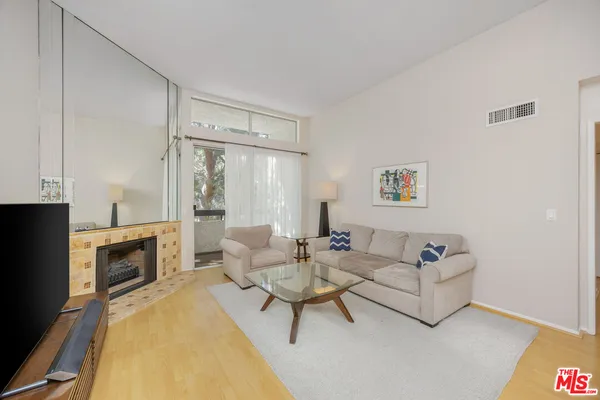 $518,000 | 4295 Vía Arbolada, Unit 312, Los Angeles, CA 90042