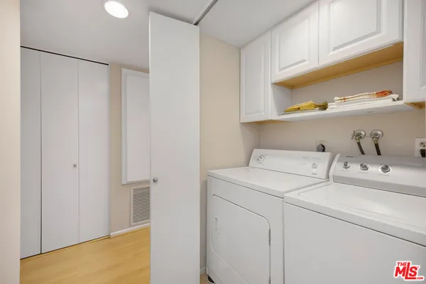 $518,000 | 4295 VÃa Arbolada, Unit 312, Los Angeles, CA 90042