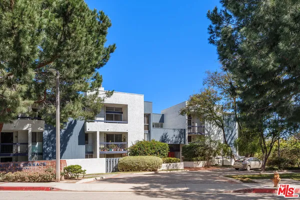 $518,000 | 4295 VÃa Arbolada, Unit 312, Los Angeles, CA 90042