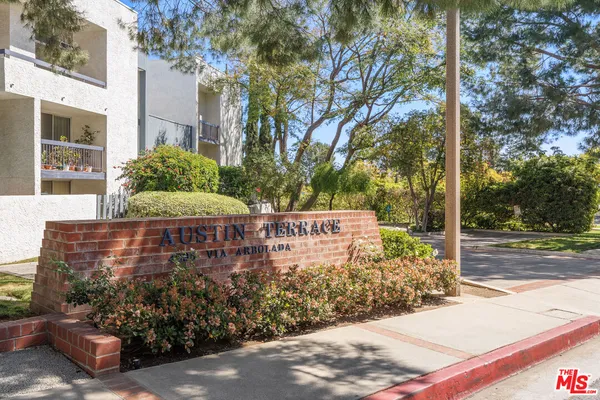 $518,000 | 4295 VÃa Arbolada, Unit 312, Los Angeles, CA 90042