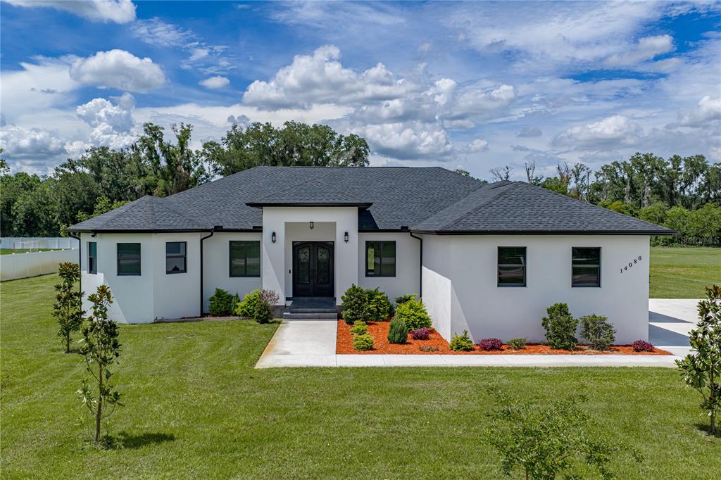 14080 Sydney Road Dover, FL 33527 - Photo 1 of 100