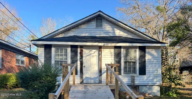 $51,801 | 203 South Brookwood Avenue, Rockingham, NC 28379