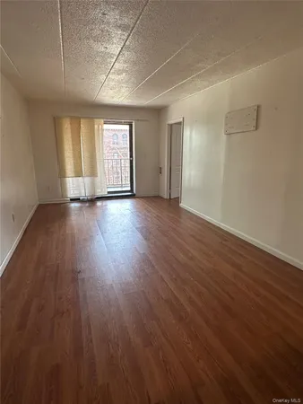$2,450 | 42-42 Union Street, Unit 4C | Flushing