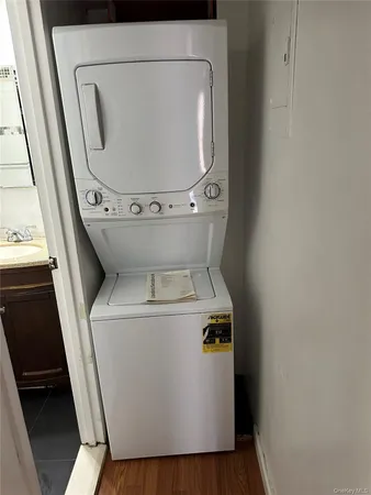 $2,450 | 42-42 Union Street, Unit 4C | Flushing