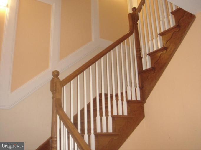 6000 Hanover Avenue Springfield, VA 22150 - Photo 13 of 13 Staircase