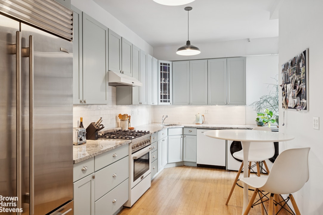 790 Riverside Drive, Unit 8J Manhattan, NY 10032 - Photo 5 of 10