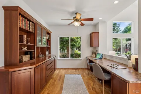 $1,265,000 | 814 Cobbler Lane, Petaluma, CA 94952