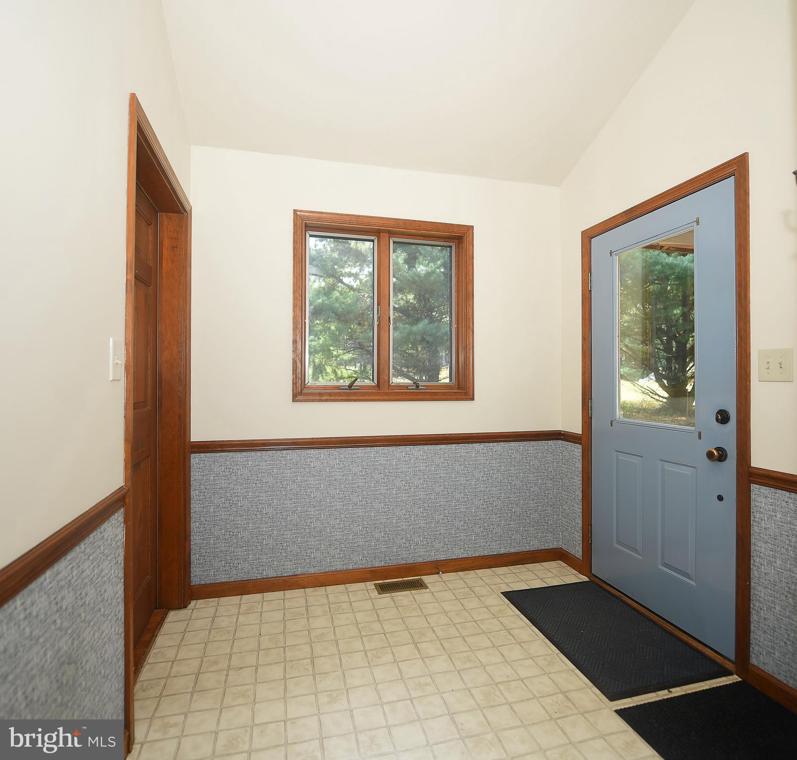 4133 Little Road Whiteford, MD 21160 - Photo 5 of 48 Front Foyer