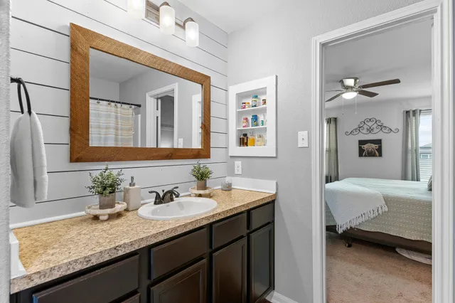 $225,000 | 100 Wincliff Cove, Unit 13D, Jarrell, TX 76537