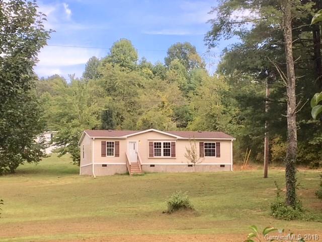 2403 Pace Road Hendersonville, NC 28792 - Photo 2 of 19