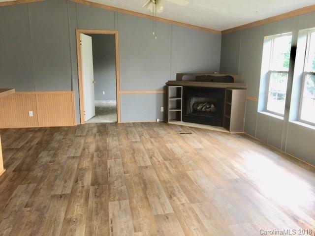 2403 Pace Road Hendersonville, NC 28792 - Photo 11 of 19