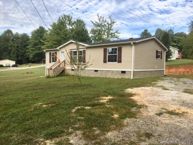 2403 Pace Road Hendersonville, NC 28792 - Photo 7 of 19