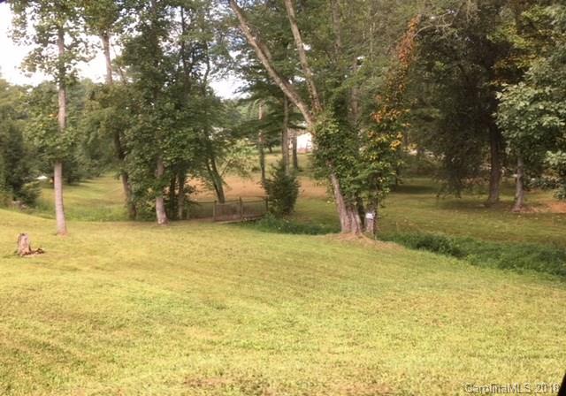 2403 Pace Road Hendersonville, NC 28792 - Photo 9 of 19