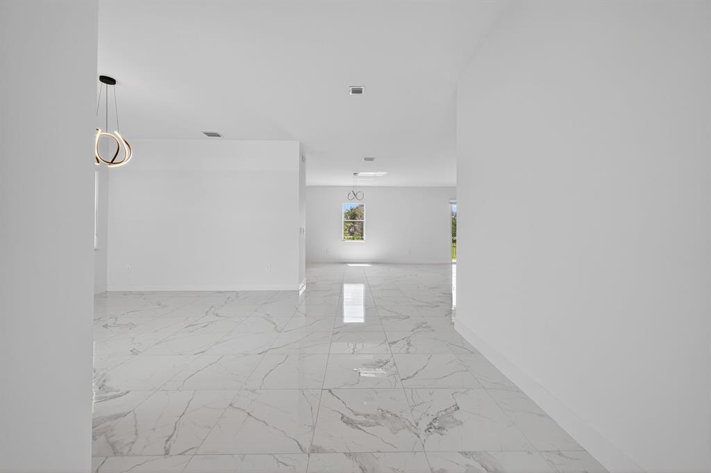 4421 Southwest 123rd Avenue Davie, FL 33330 - Photo 3 of 62