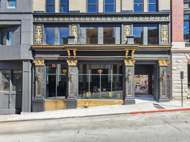 $719,000 | 117 East 7th Street, Unit 802A, Chattanooga, TN 37402