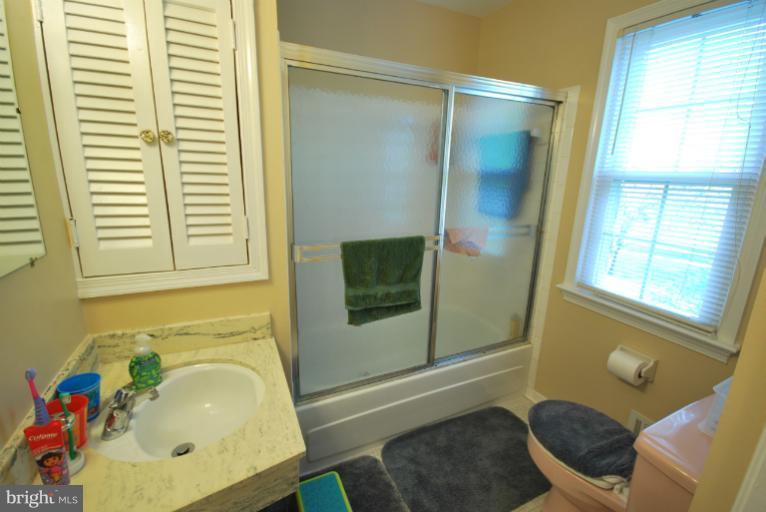 13628 Middlevale Lane Silver Spring, MD 20906 - Photo 21 of 25