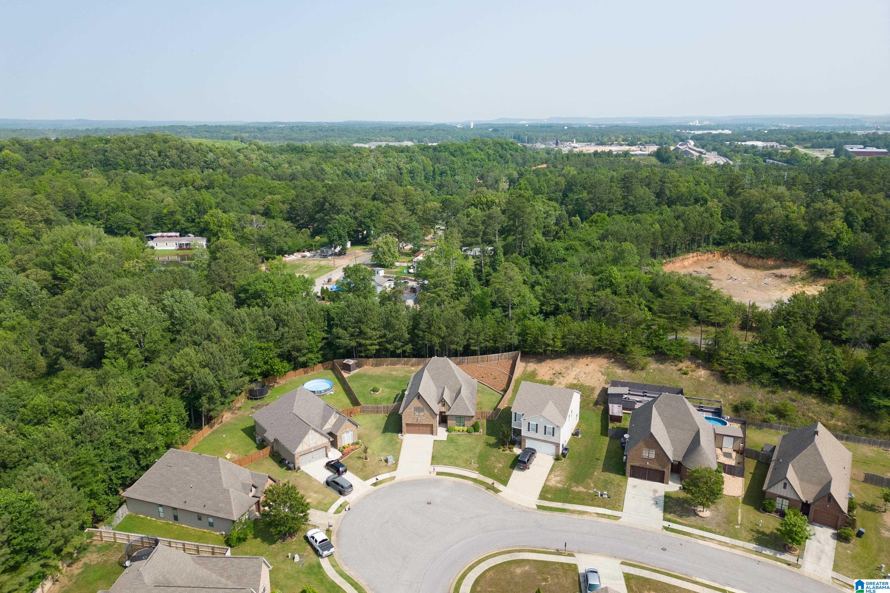 2079 Kerry Circle Calera, AL 35040 - Photo 32 of 38