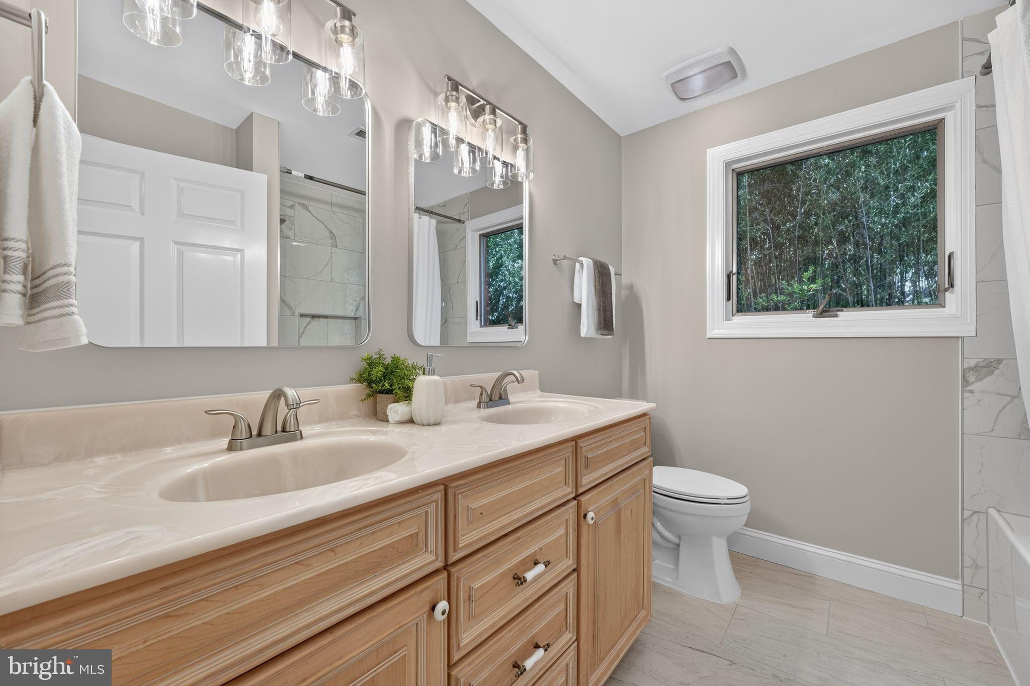 10800 Park Road Lorton, VA 22079 - Photo 21 of 49 Bathroom 2