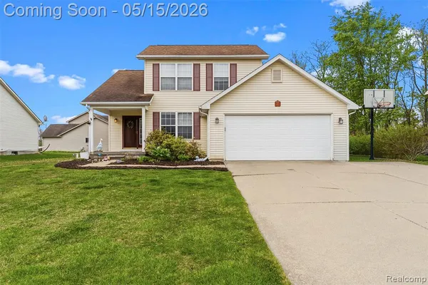 $369,900 | 1265 Theresa Drive, Fenton, MI 48430