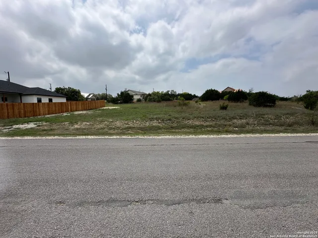 $75,900 | 342 South Calvin Barrett, Blanco, TX 78606