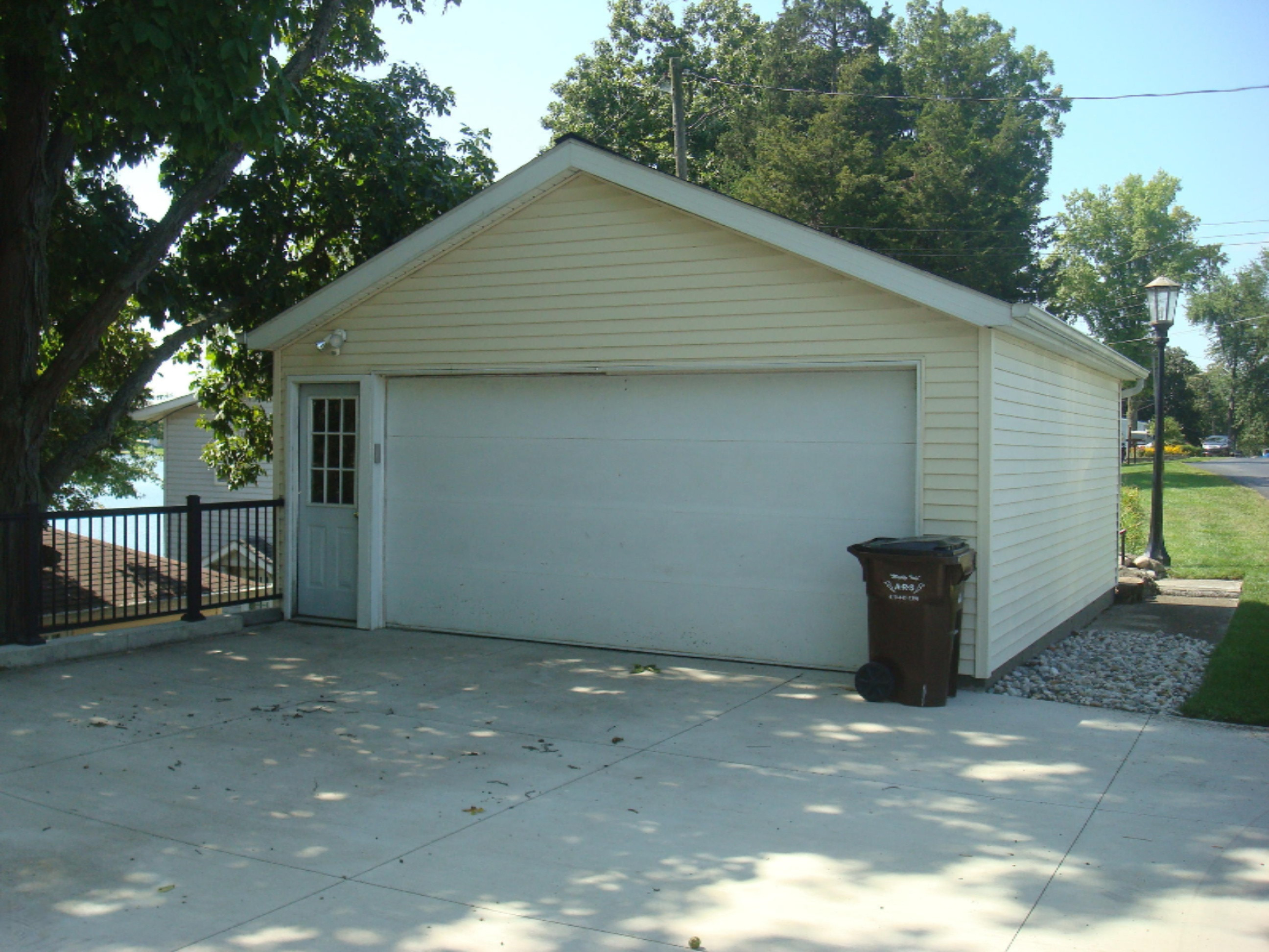 6565 Morgan Road Osseo, MI 49266 - Photo 4 of 103 9126-4