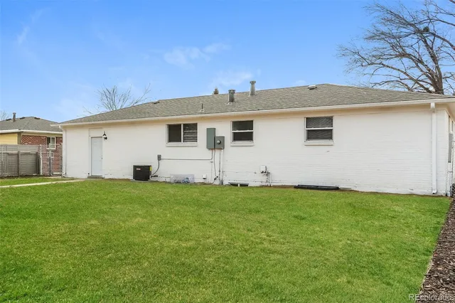 $2,850 | 12345 East 55th Avenue, Denver, CO 80239